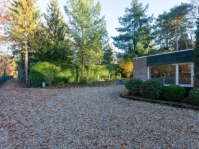 Nice bungalow with washing machine at a holiday park in a natural area